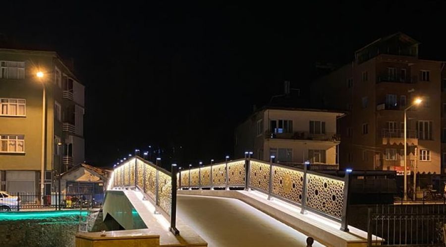 PAZAR YERİ KÖPRÜSÜNDE RESTORASYON TAMAM